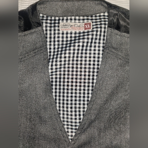Sovereign Code Mens Grey Patterned Vest Size XL EUC - Picture 2 of 3